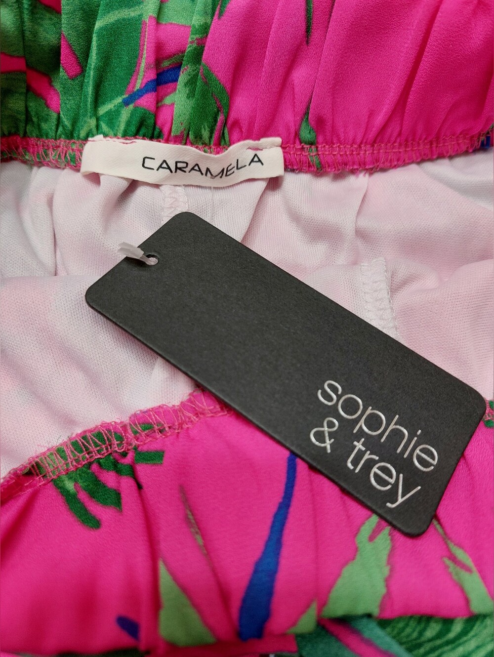 Caramela- Shorts. Sz. Small - Picture 6 of 7